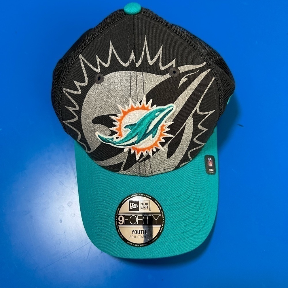 NWT. Miami Dolphin’s Kid’s Adjustable Hat.